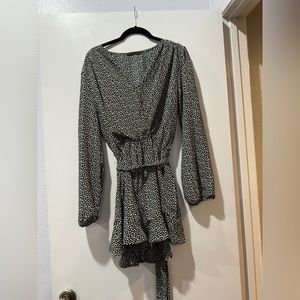 Fraiche by J Flaired Tie Waist Long Sleeve Romper Black & White Pattern